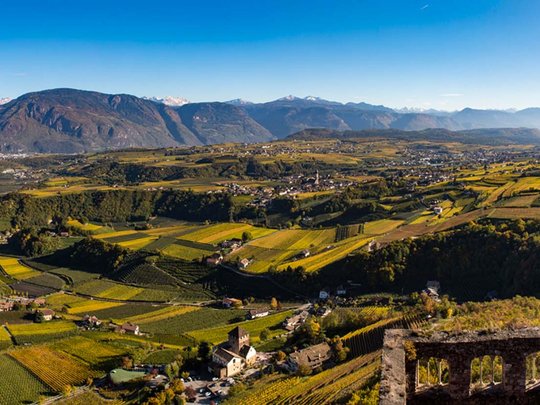 Die schönsten Wanderungen um Ihre Ferienwohnung nahe Girlan Die schönsten Wanderungen um Ihre Ferienwohnung nahe Girlan