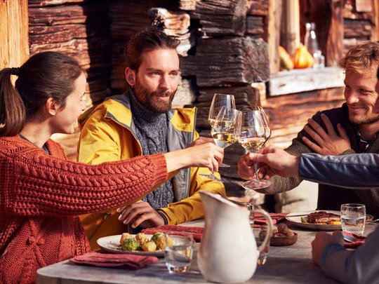 Die schönsten Wanderungen um Ihre Ferienwohnung nahe Girlan Die schönsten Wanderungen um Ihre Ferienwohnung nahe Girlan